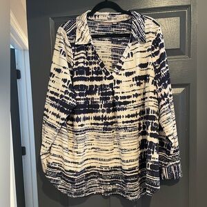 Clinton Kelly 2X navy blue and cream blouse